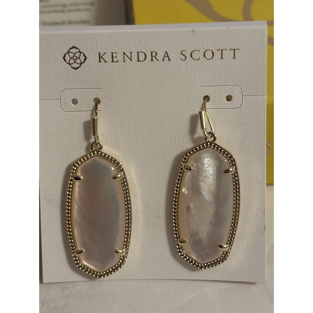 NEW Kendra Scott Elle Drop Earrings in Ivory Mother of Pearl Gold With Box $88 - Picture 7 of 10